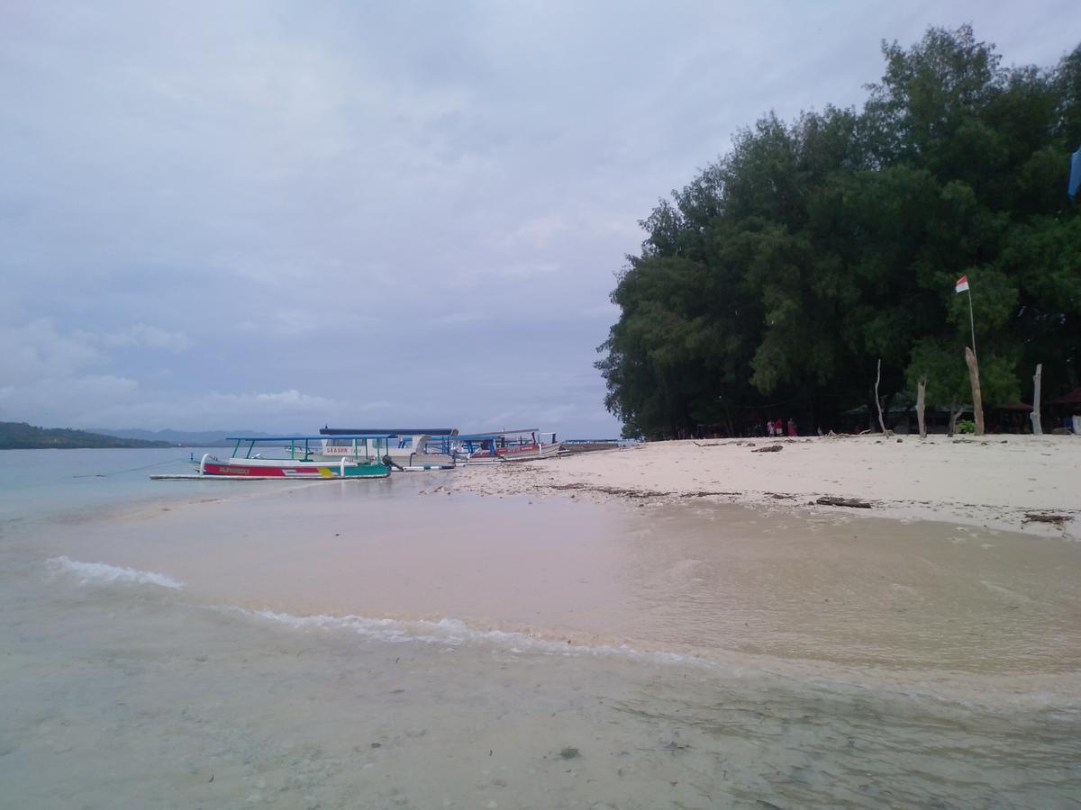 Triple Tree Villa Gili Trawangan Bagian luar foto